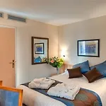 Hotell Maison Mere 4*