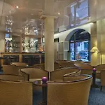 Maison Mere Paris
