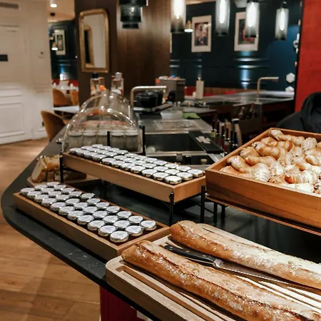 Hotel Maison Mère 4*