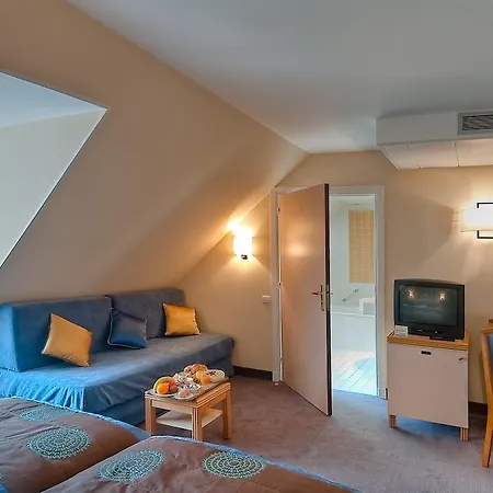Maison Mere