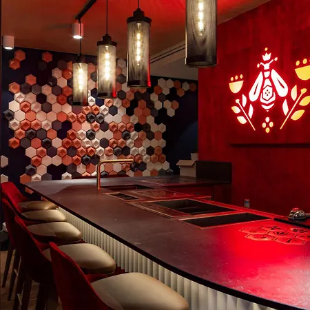 מלון Maison Mere