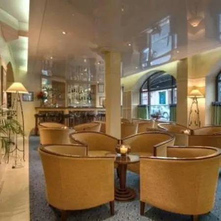 Maison Mere Ξενοδοχείο 4*