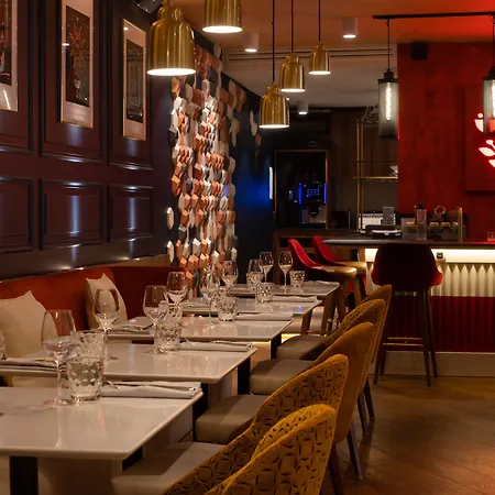 Maison Mere باريس