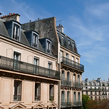 Maison Mère