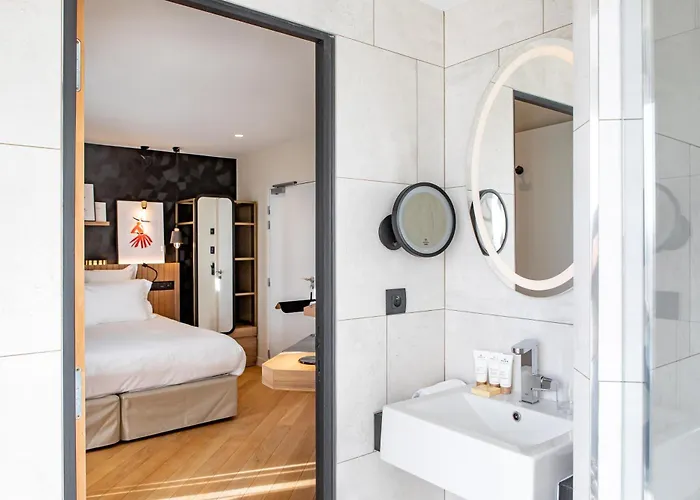 ホテル Maison Mere 4*