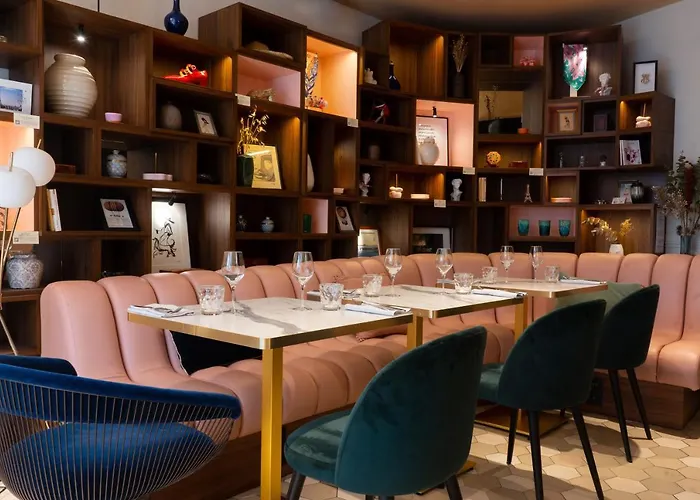 ホテル Maison Mere パリ