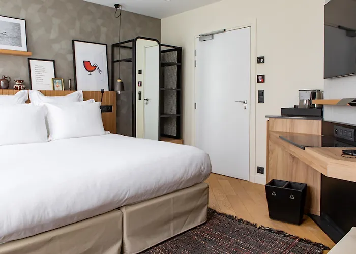 Maison Mere Paris