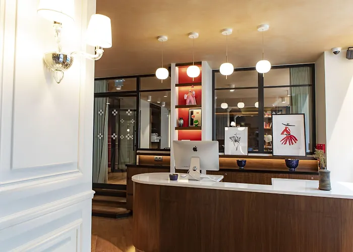 Maison Mere Paris
